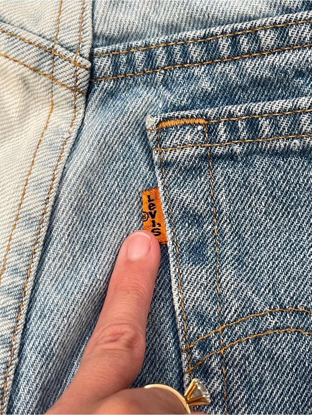Vintage Levi’s Orange Tab Two-Tone Blue & White Women’s Jeans size 28 fit - Picture 12 of 14